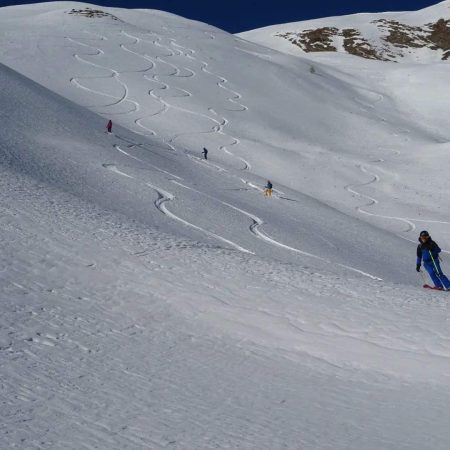 Ski de randonnée en engagement privé